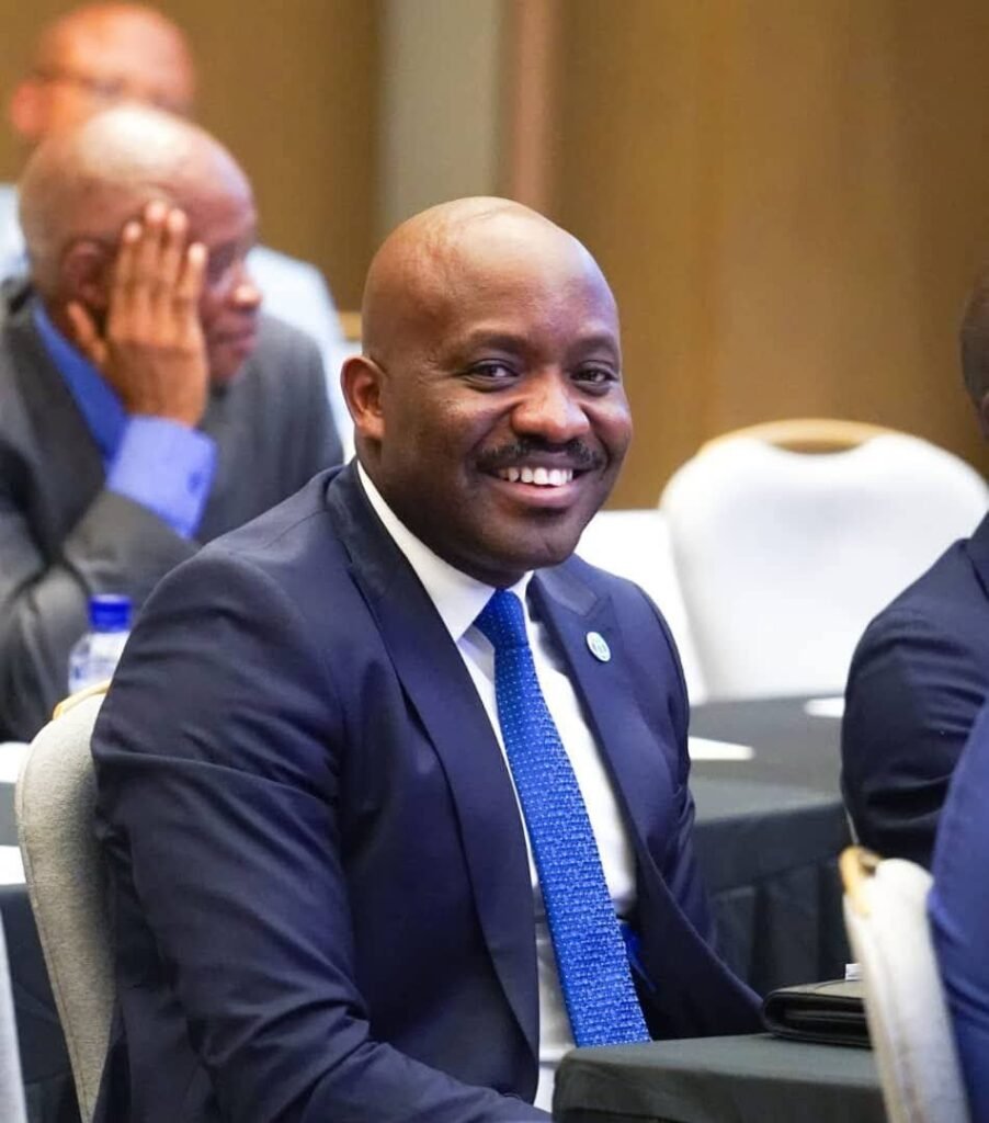 Le Dr Michel Muvudi lors d'une rencontre professionnelle